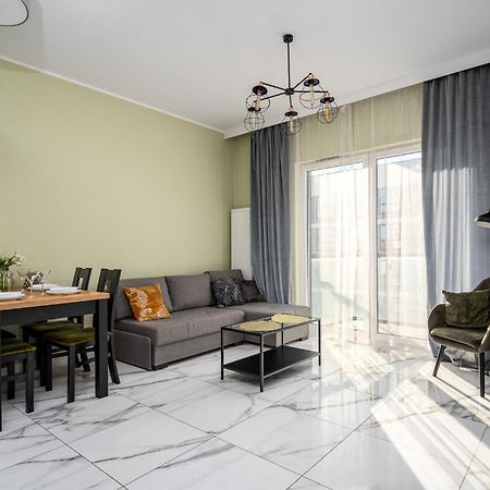 Prymasa Tysiaclecia 83A Separate Bedroom Free Garage By Perfect Apart 634 Warsawa Bagian luar foto