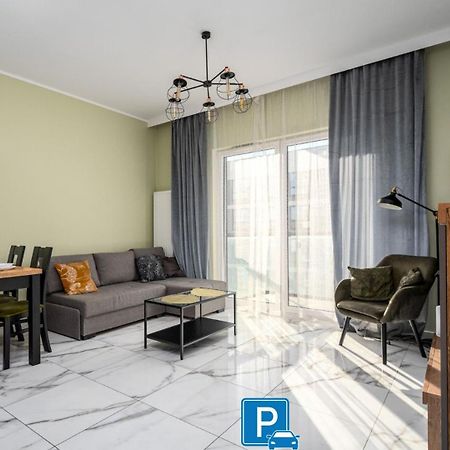 Prymasa Tysiaclecia 83A Separate Bedroom Free Garage By Perfect Apart 634 Warsawa Bagian luar foto